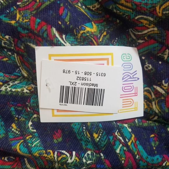 Lularoe Madison Pleated Skater Skirt Sz 2XL - Picture 7 of 7